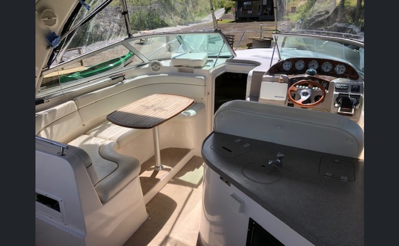 Rinker Fiesta Vee 312-kuva-4